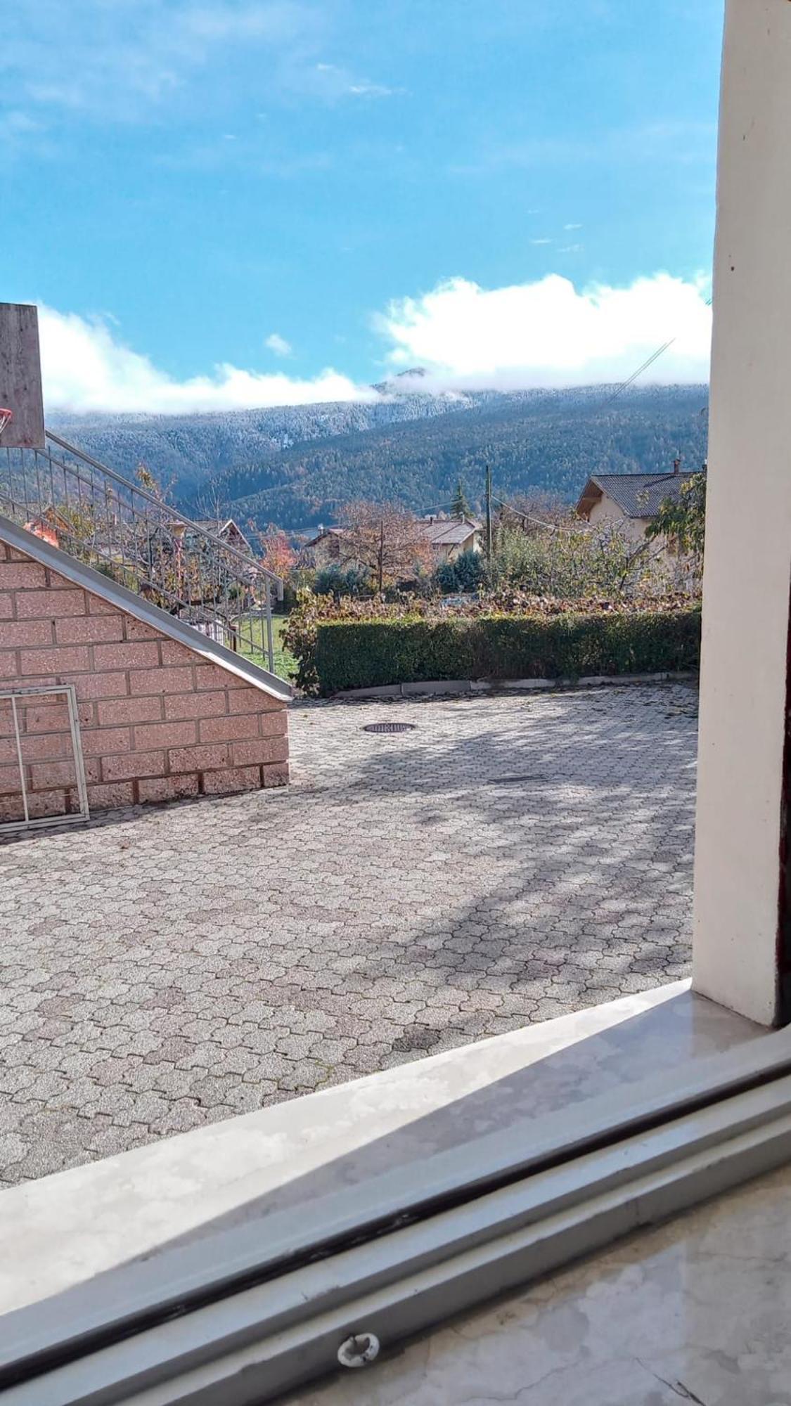 Casa Vacanze A Romeno Kültér fotó