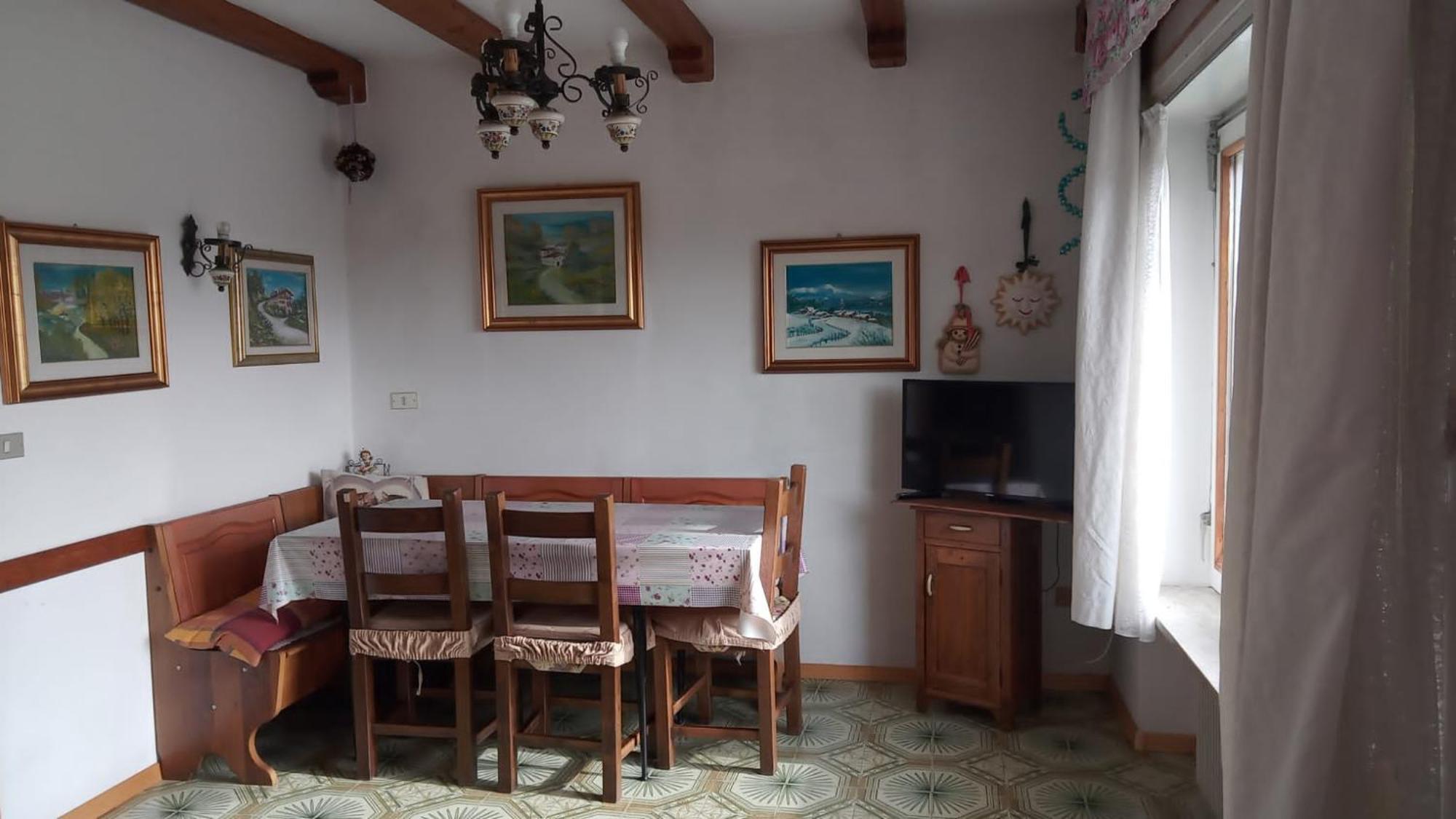 Casa Vacanze A Romeno Kültér fotó